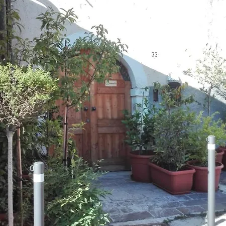 Yhouse 33 Nocleg ze śniadaniem 3*